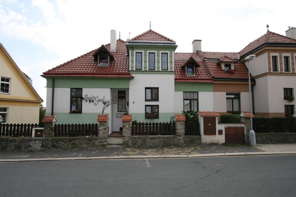 Pension Grant Lux Znojmo Exteriör bild