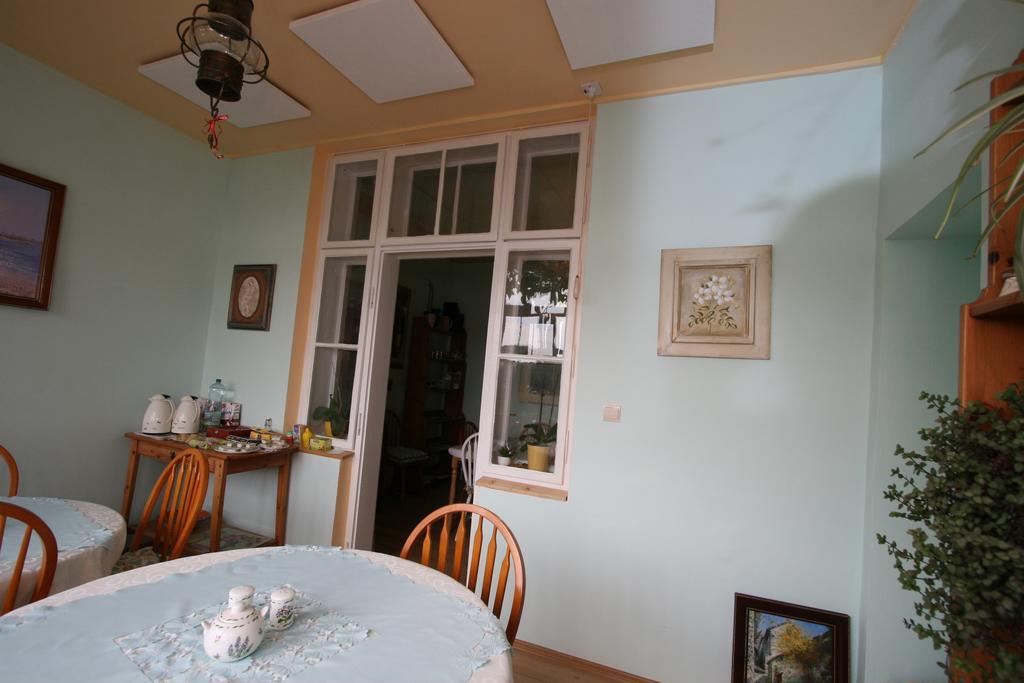 Pension Grant Lux Znojmo Exteriör bild