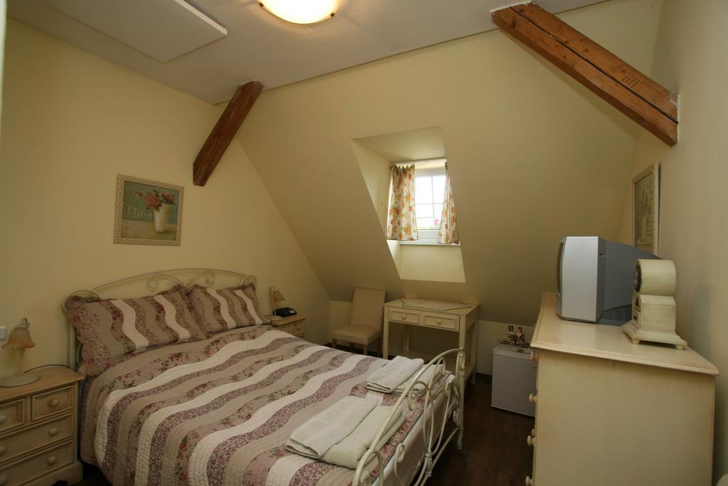 Pension Grant Lux Znojmo Exteriör bild